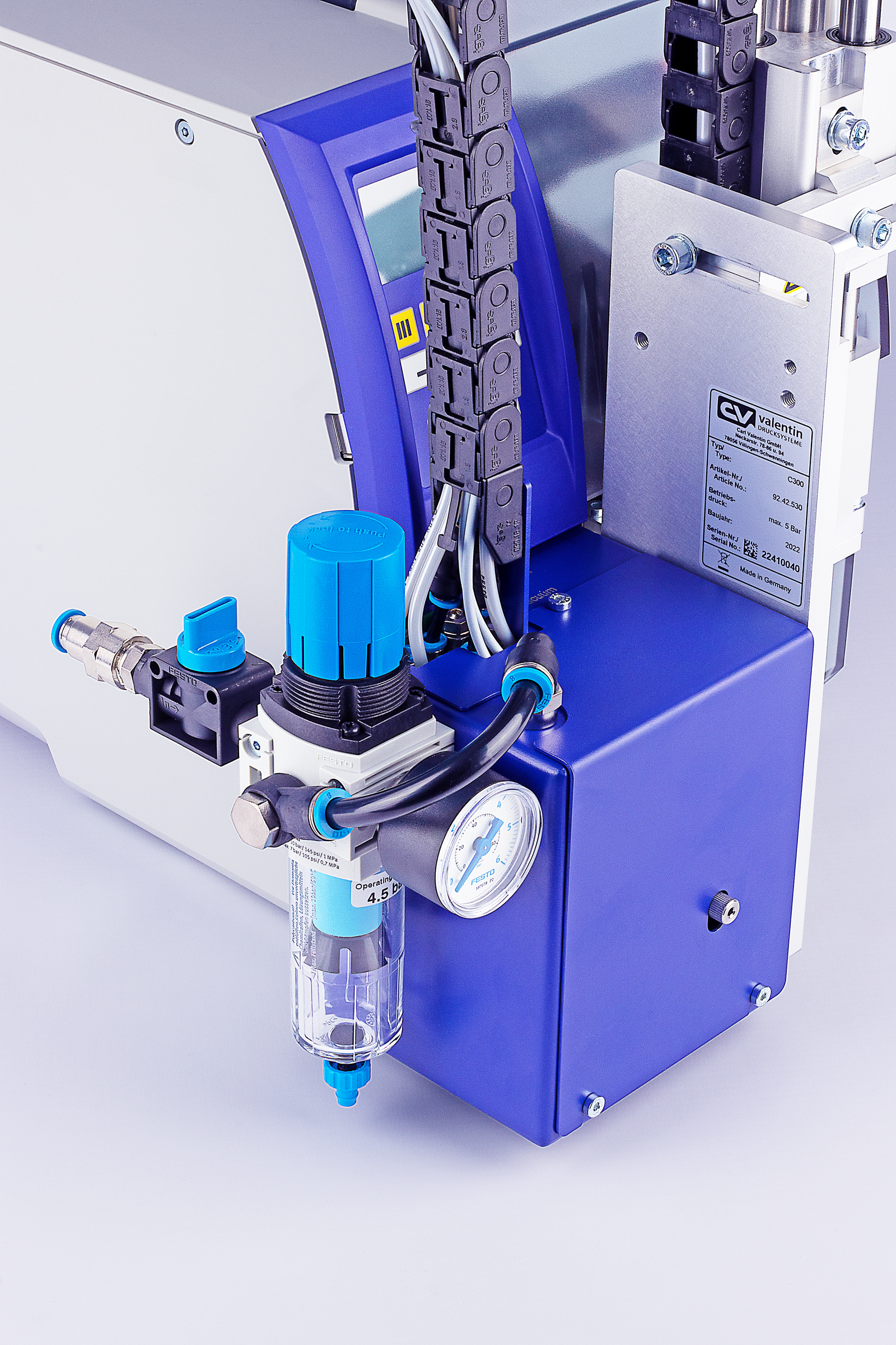 Compa III 106 mit Applikator C300 - Produkttitelbild_MG_3921 - Layout 001